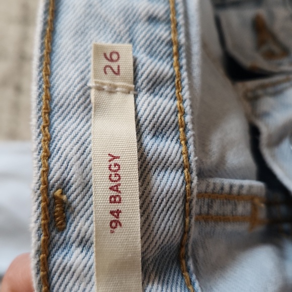 Levi's - Picture 3 of 3